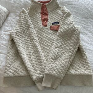Patagonia Quilted Snap-Neck Pullover in Cream with Coral Trim